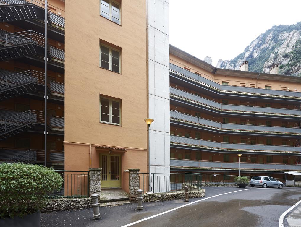 Apartamentos Montserrat Abat Marcet מראה חיצוני תמונה