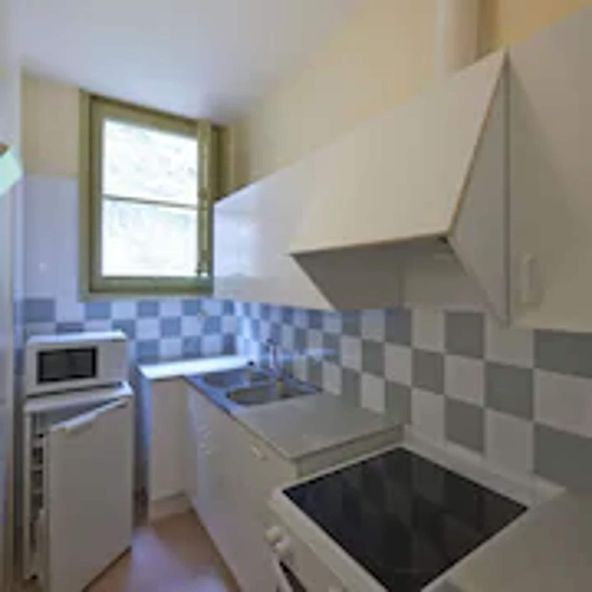 Apartamentos Montserrat Abat Marcet מראה חיצוני תמונה