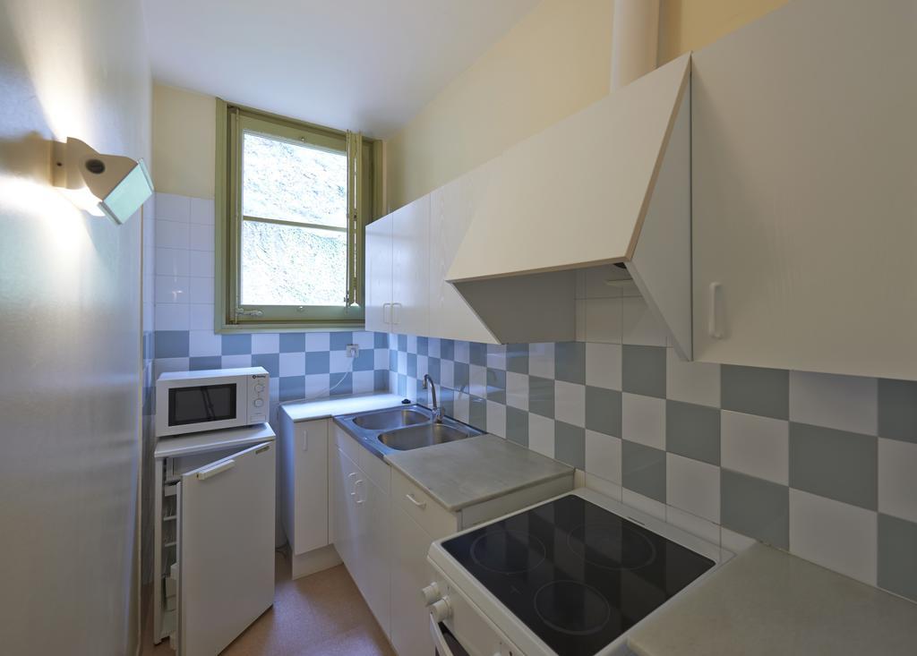 Apartamentos Montserrat Abat Marcet מראה חיצוני תמונה