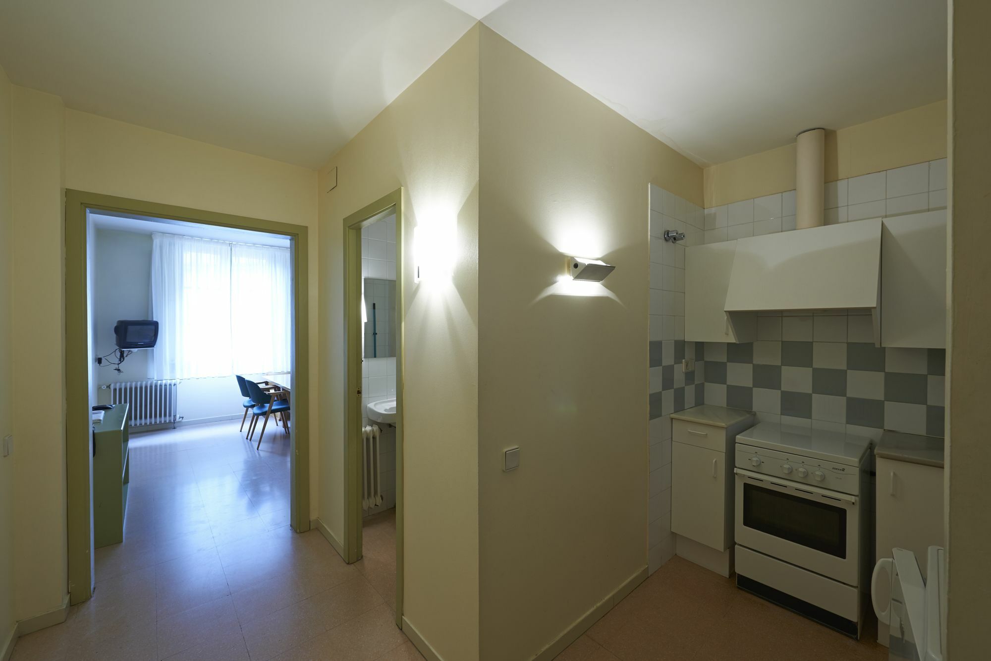 Apartamentos Montserrat Abat Marcet מראה חיצוני תמונה