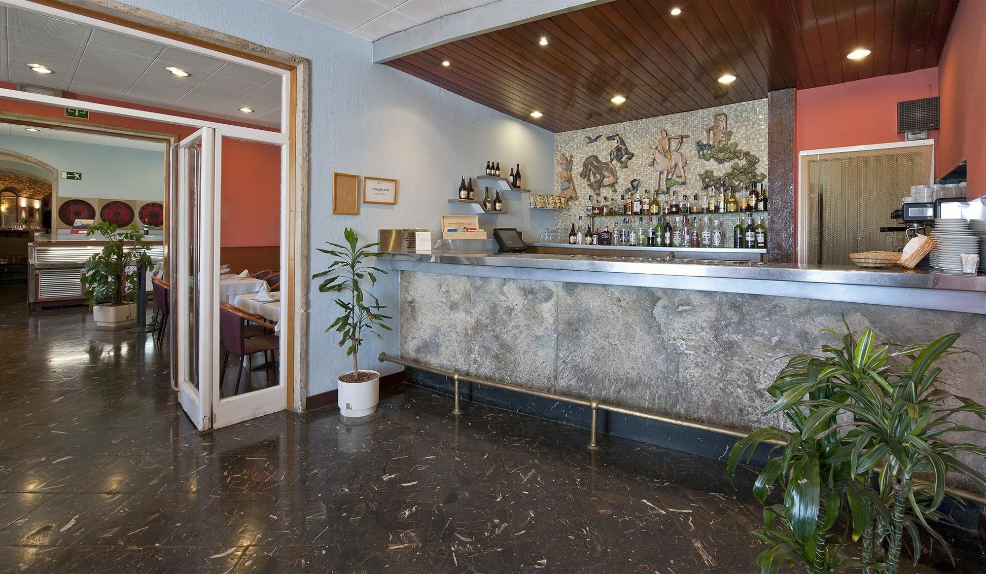 Apartamentos Montserrat Abat Marcet מראה חיצוני תמונה